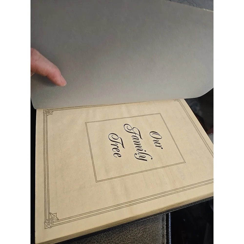 Vintage 1991 The‎ World Book Encyclopedia Volume 1 A Hardcover History